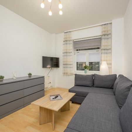 Appartement Zentral Fewo - Eg - Karli - 30Qm - Kueche - Disneyplus à Leipzig Extérieur photo